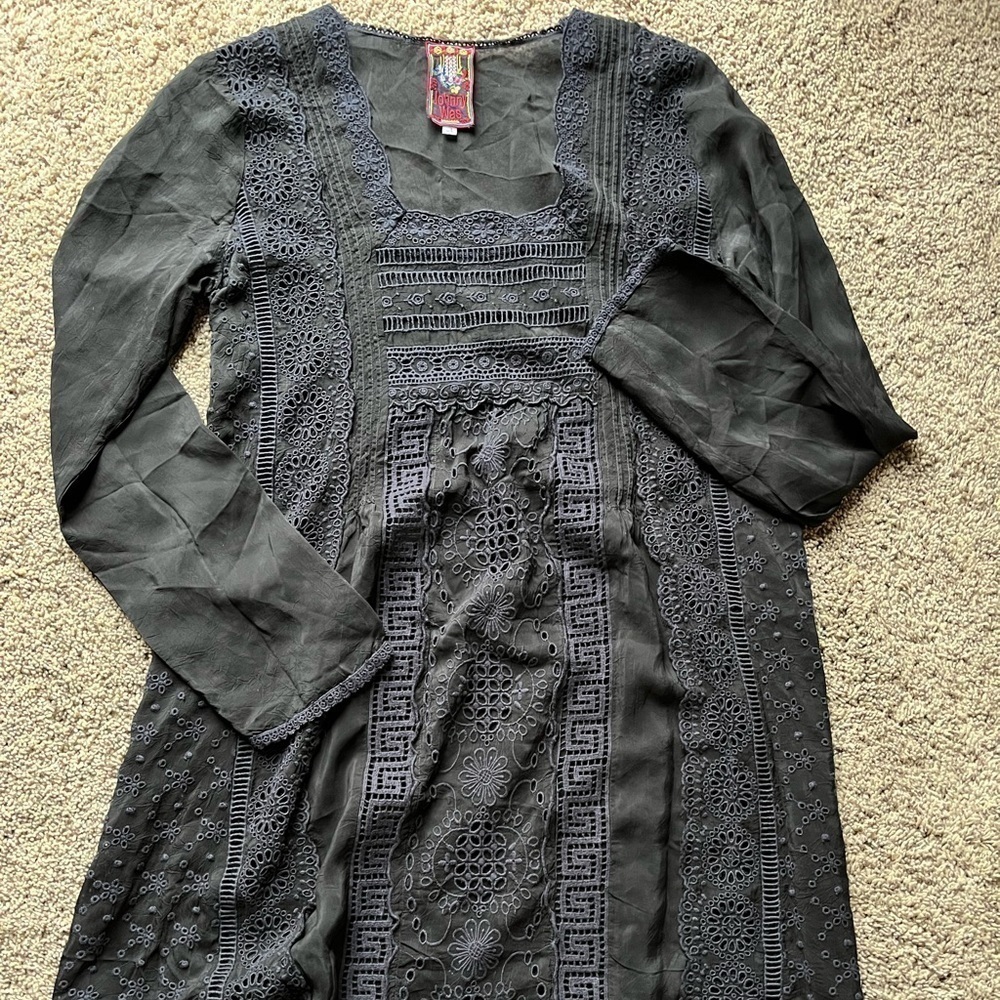 Black Johnny was embroidered dress